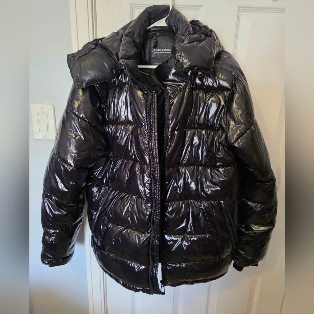 NOIZE Men's Glossy Black Puffer, Size Large
